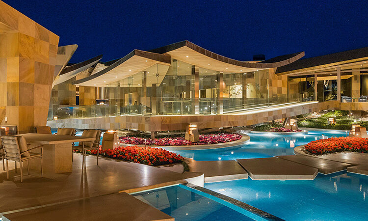 The Ultimate Desert Home